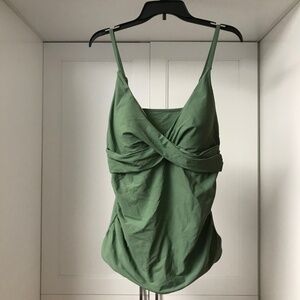 Tankini Swimsuit top Women’s XXL Olive Green NWOT